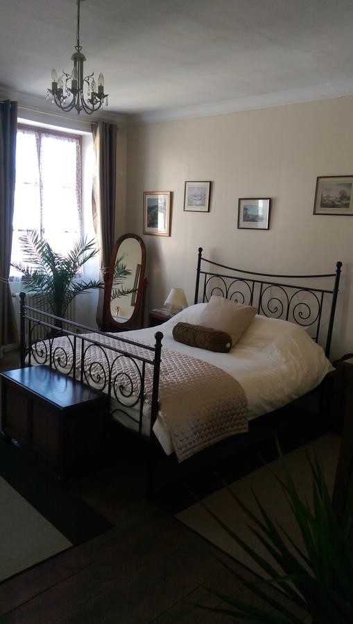 Vingt Grand Rue Bed and Breakfast Champagne-Mouton Εξωτερικό φωτογραφία