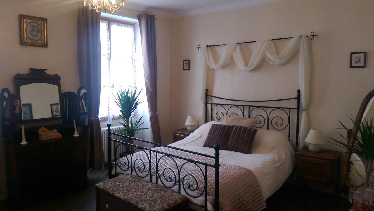 Vingt Grand Rue Bed and Breakfast Champagne-Mouton Εξωτερικό φωτογραφία