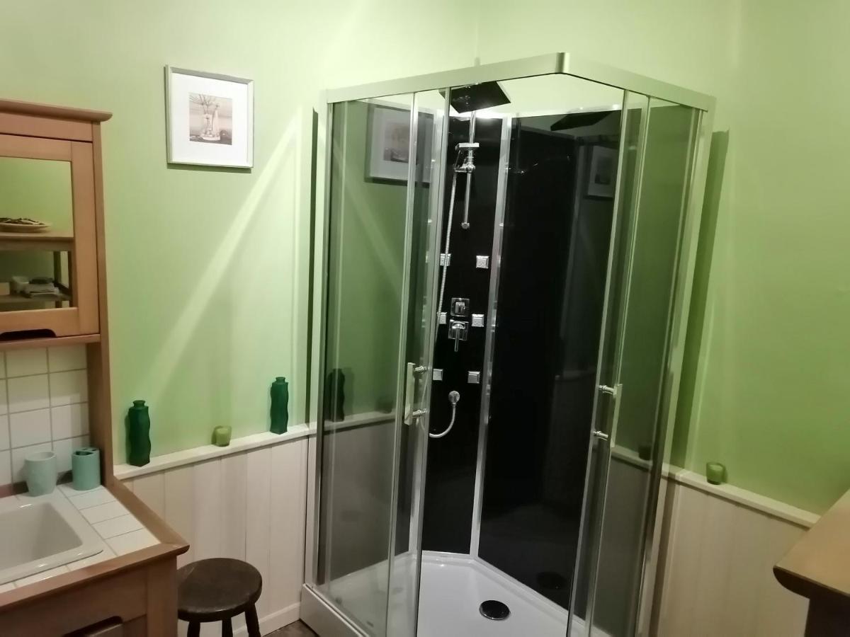 Vingt Grand Rue Bed and Breakfast Champagne-Mouton Εξωτερικό φωτογραφία