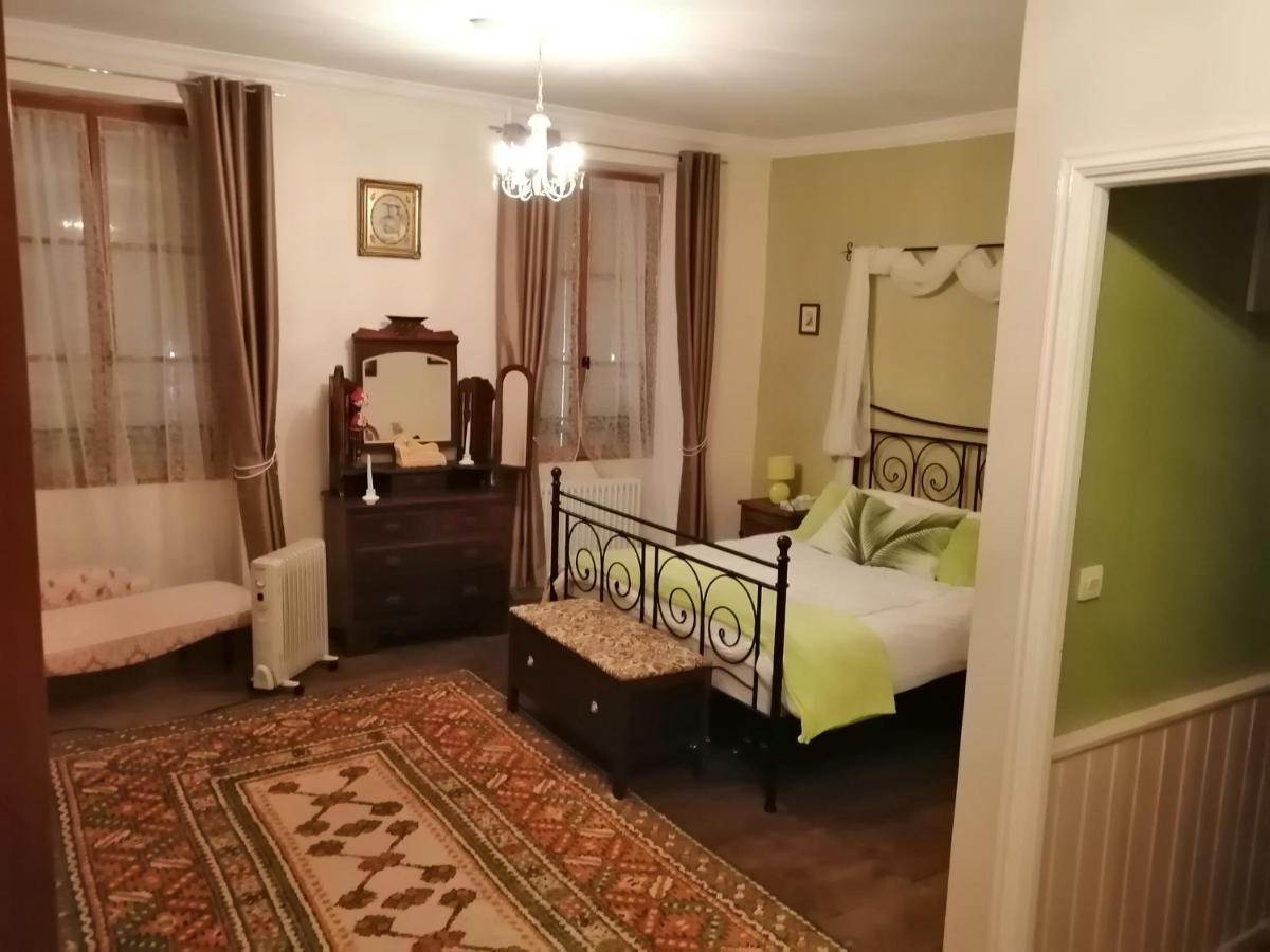 Vingt Grand Rue Bed and Breakfast Champagne-Mouton Εξωτερικό φωτογραφία